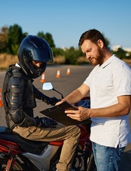 techniki jazdy motocyklem