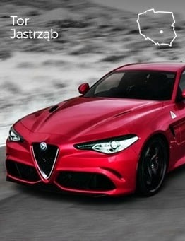 Alfa Romeo Giulia Quadrifoglio widok przodem