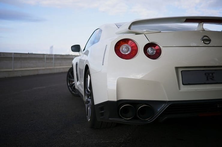 porównanie lamborghini, ferrari i nissan GT-R