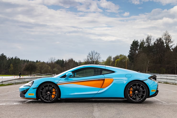 Mclaren 570GT bok