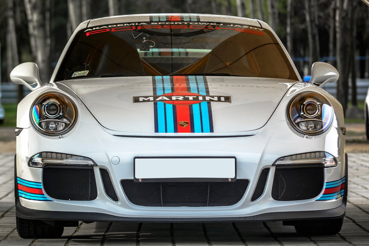 Widok na przód sportowego Porsche