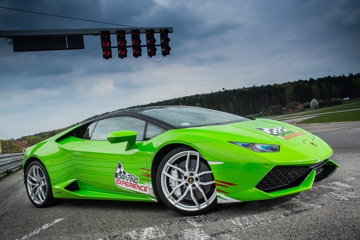 sportowe lamborghini huracan