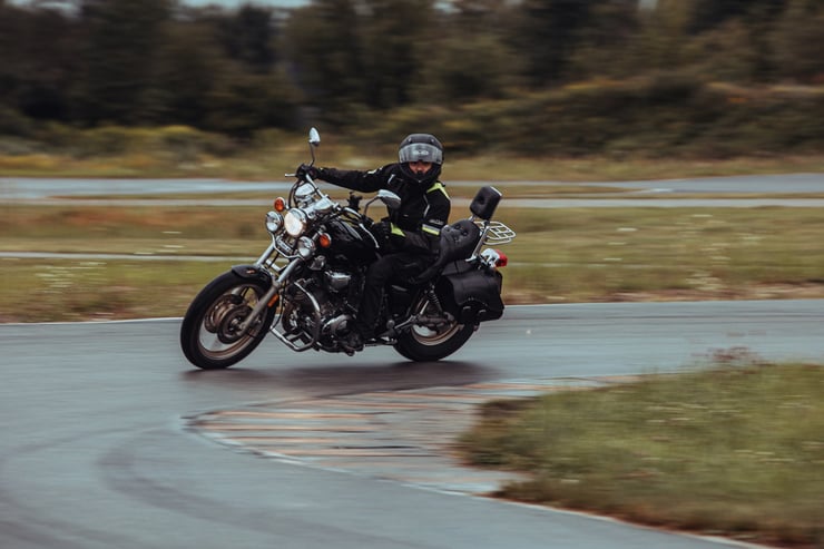 ekstremalna jazda na motocyklu