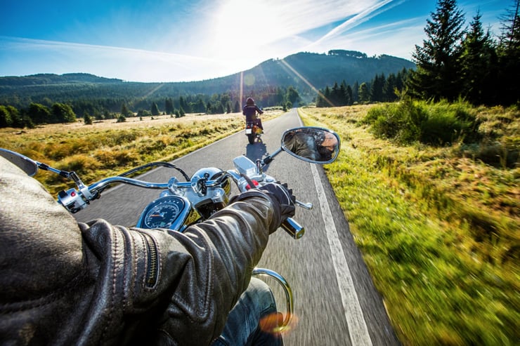 przejazd na motocyklu