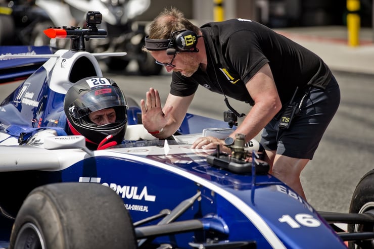 wskazówki przed wyjazdem na tor