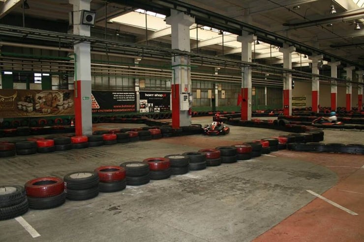 Gokart z miejscem dla dwóch osób
