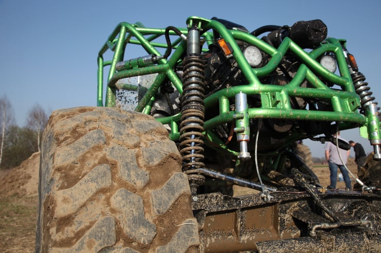 zielone buggy i opona 