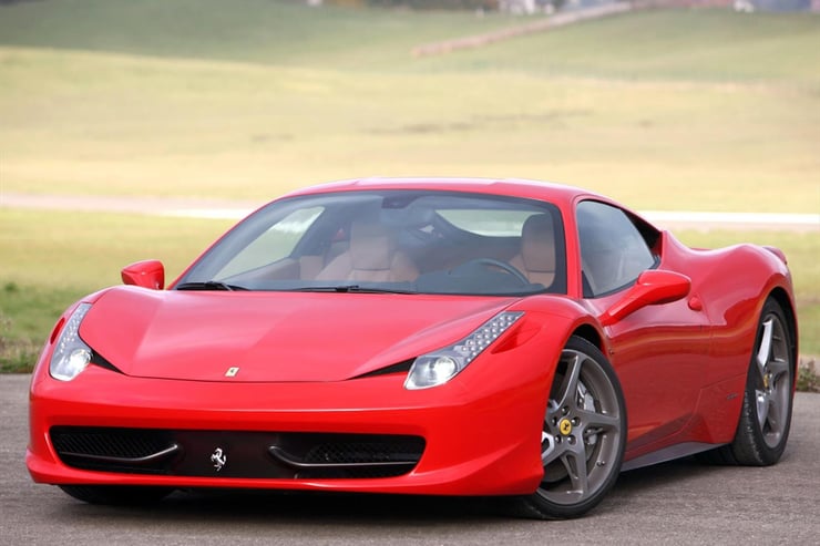 Czerwone Ferrari