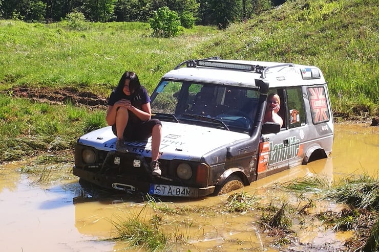 jazda po bagnistych odcinkach