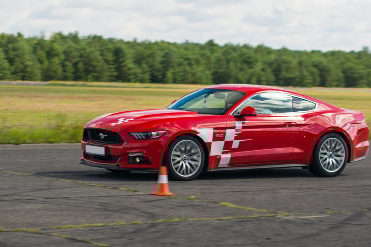 sportowa sylwetka mustanga